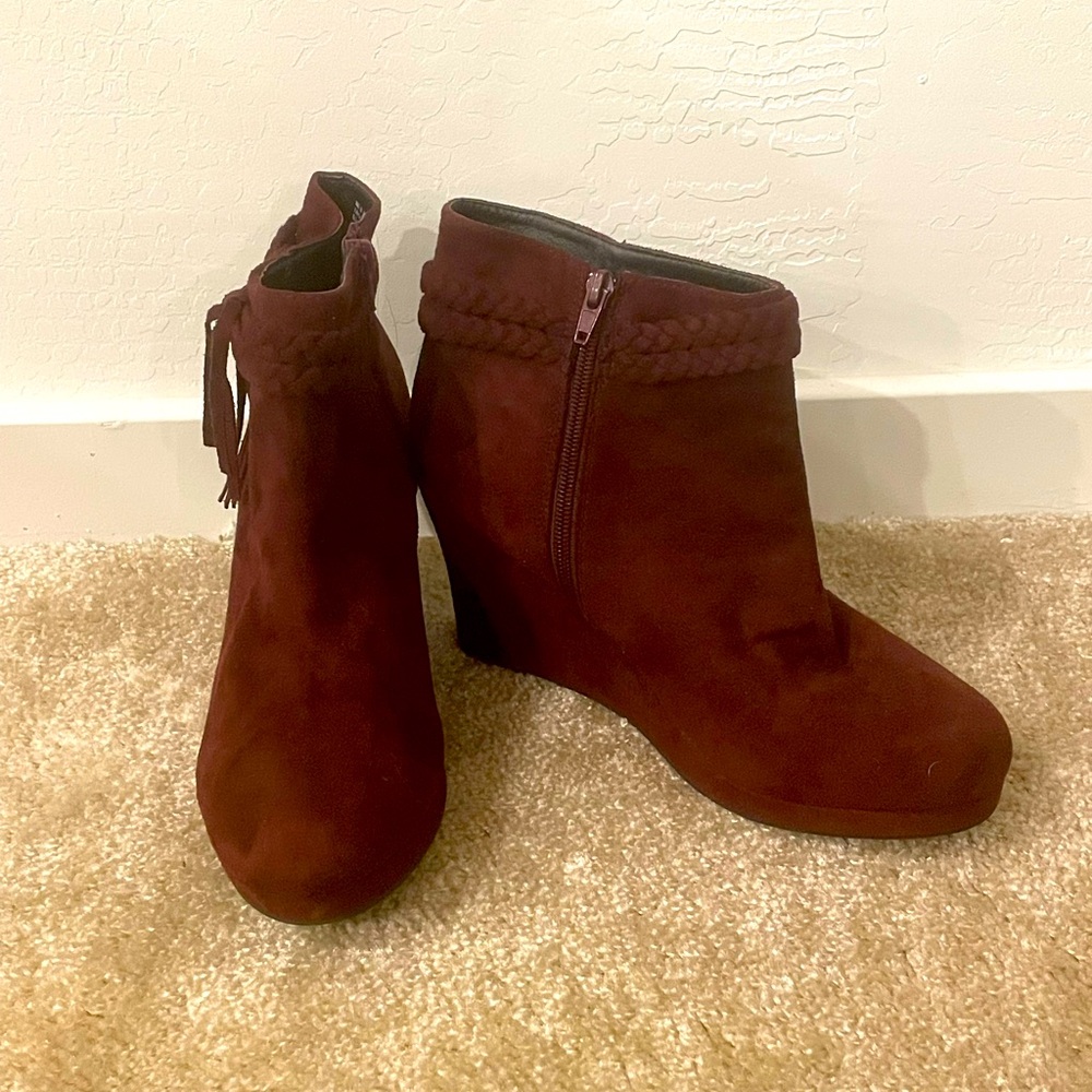 Report ankle bootie